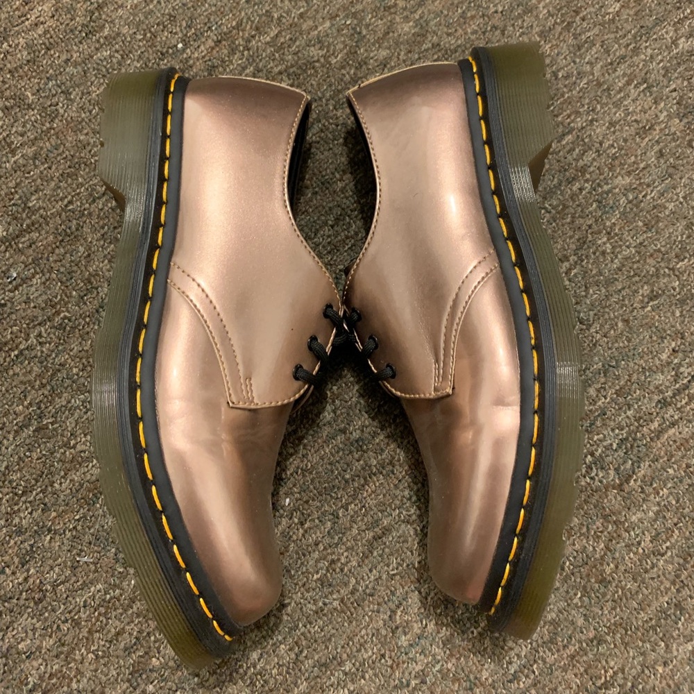 Dr. Martens Vegan 1461 in Rose Gld Women’s Sz9